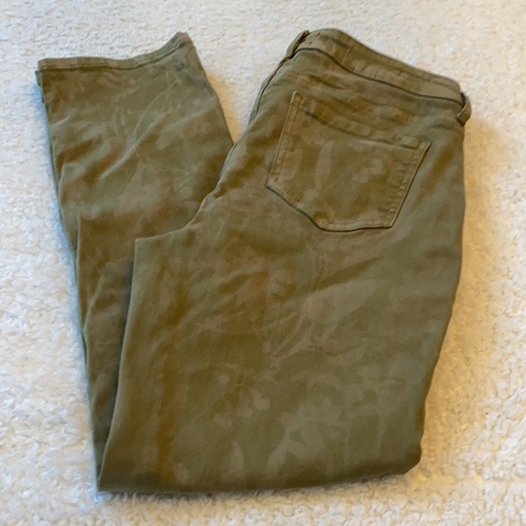 NYDJ Jeans Womens 4 Green Sherri Slim Olive Cropped Vine Slimming - Picture 1 of 10